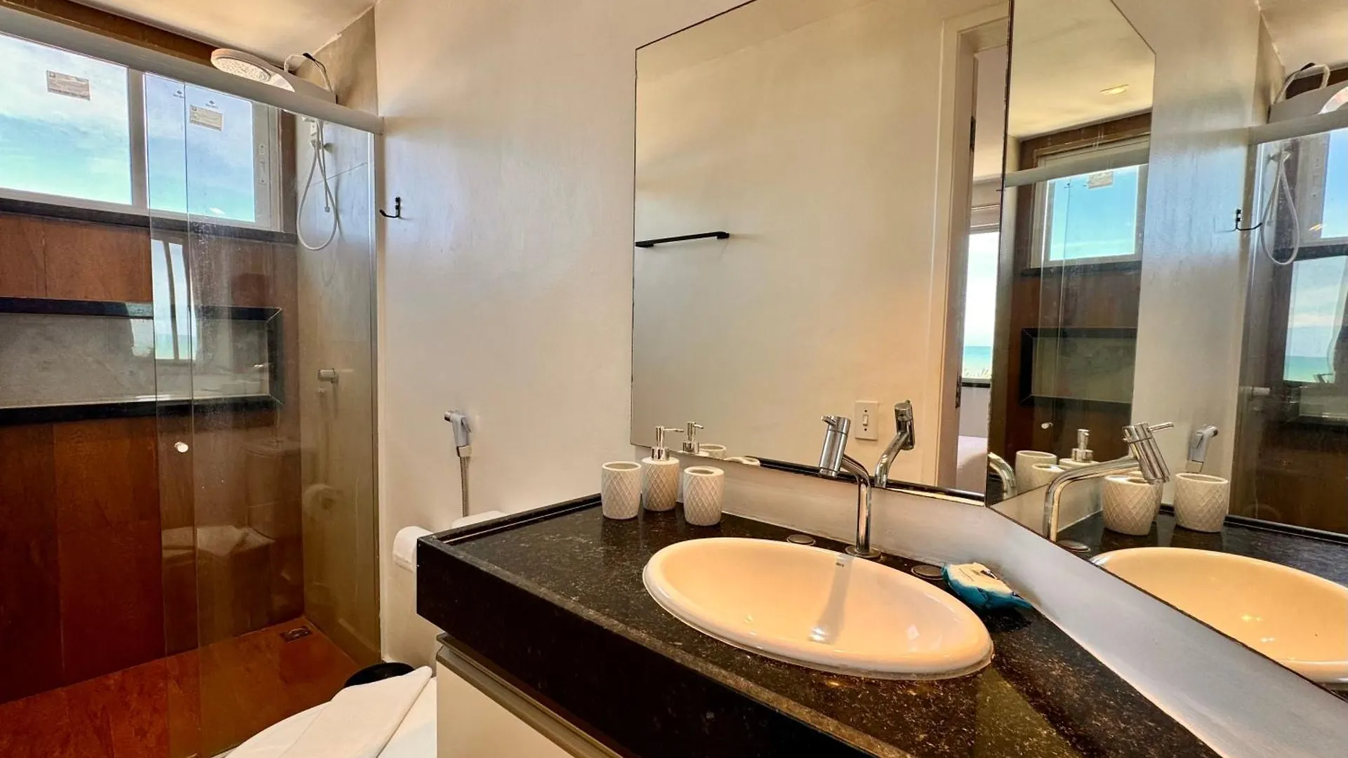 Ape A 90M Da Praia - 5 Quartos, Wifi, Ar Condicionado - Uh 601 Apartamento Fortaleza  Brasil